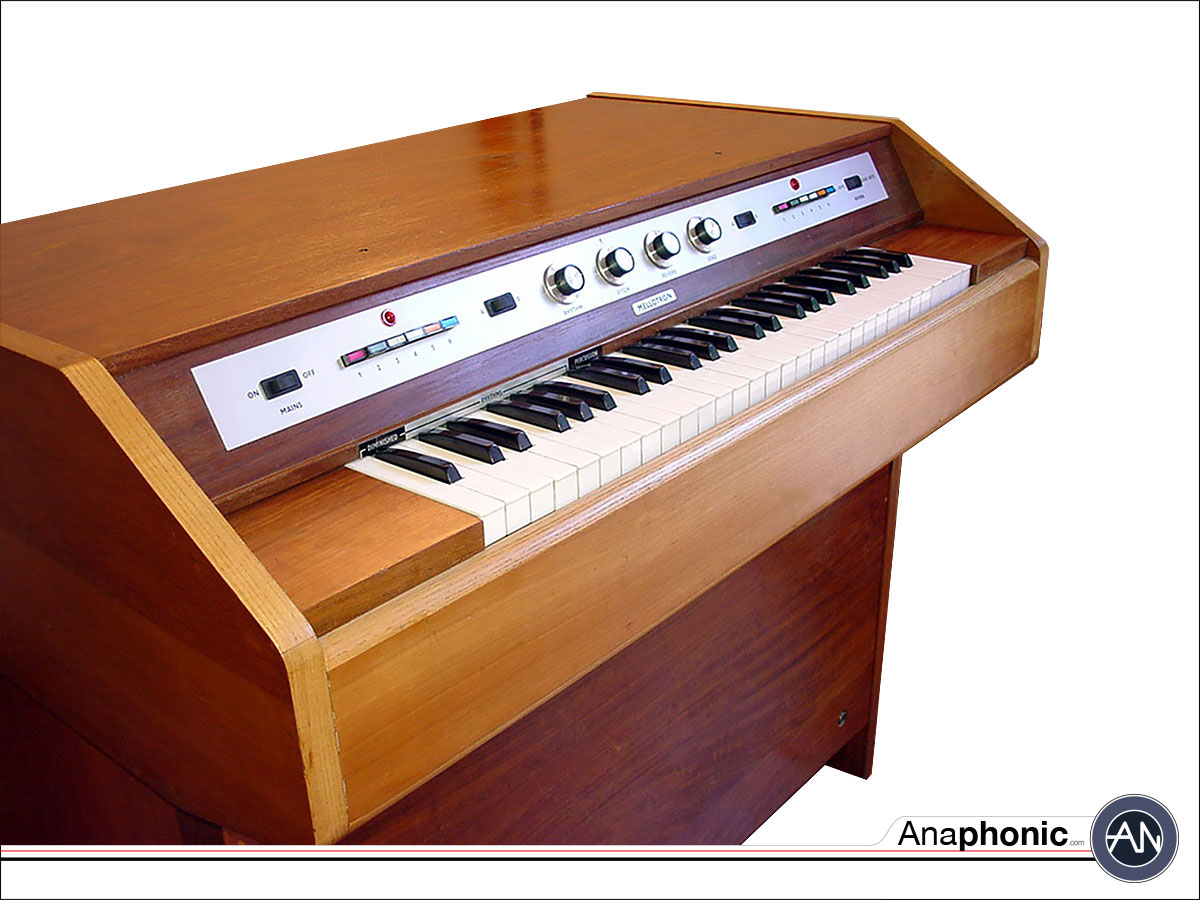 mellotron_m300_2