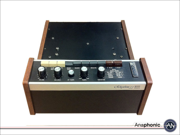 | roland tr33 1 |